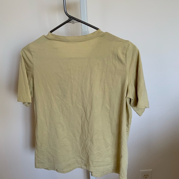 Minimalistic Tee - Picture 2 of 2